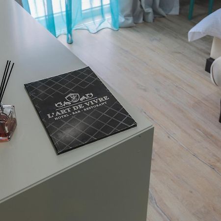 "L'Art De Vivre" Resort Korcza Zewnętrze zdjęcie
