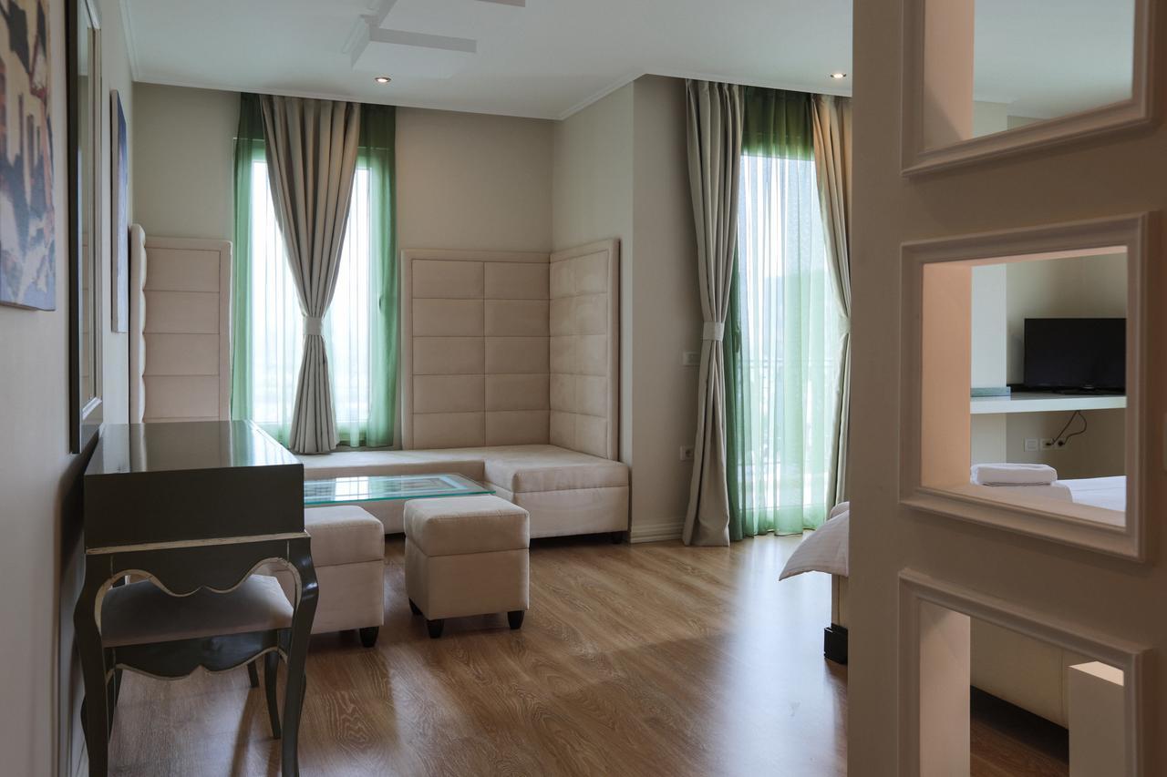 "L'Art De Vivre" Resort Korcza Zewnętrze zdjęcie