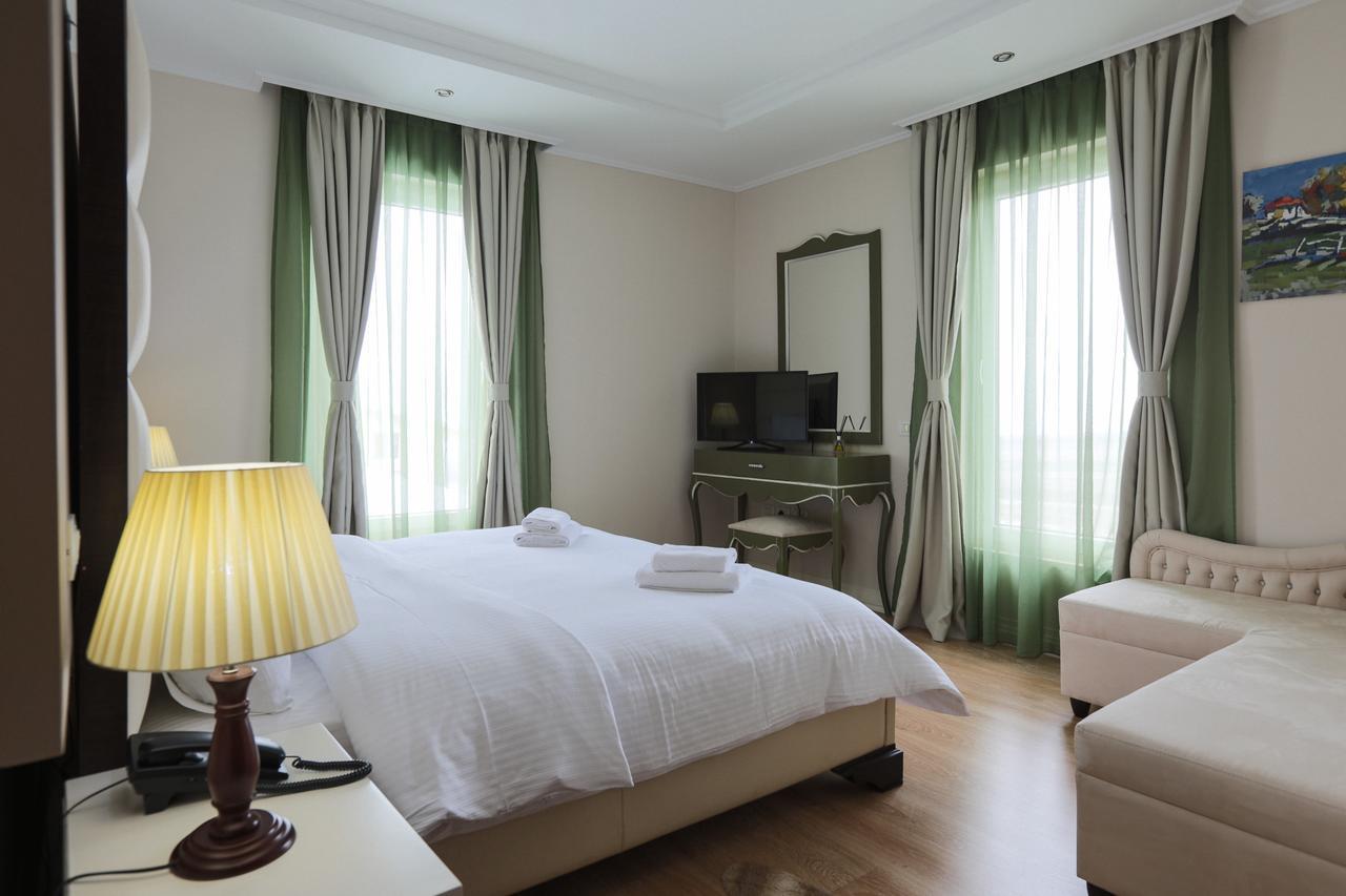 "L'Art De Vivre" Resort Korcza Zewnętrze zdjęcie